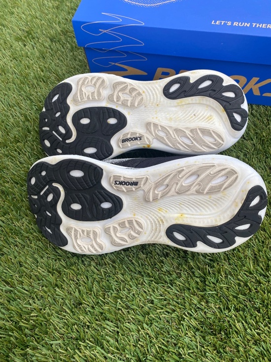 Men’s Brooks Adrenaline GTS 25 main image 5